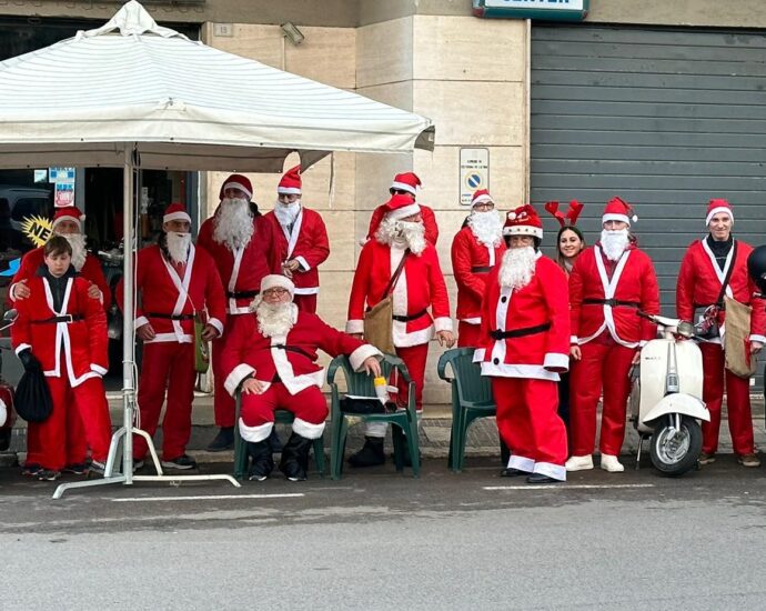 “Babbo Natale in Vespa” del V.C. Cisterna di Latina – 18 dicembre 2022